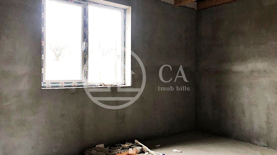 Casa de vanzare cu 4 camere pe str. Izvorului, zona Saldabagiu, Oradea - Poză 9