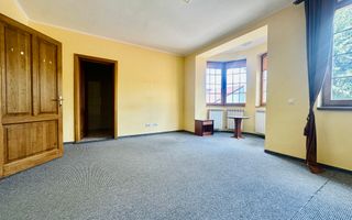 Casa de Închiriat Ultracentrala, 12 Camere, 10 Bai, 6 Parcari - Poză 7