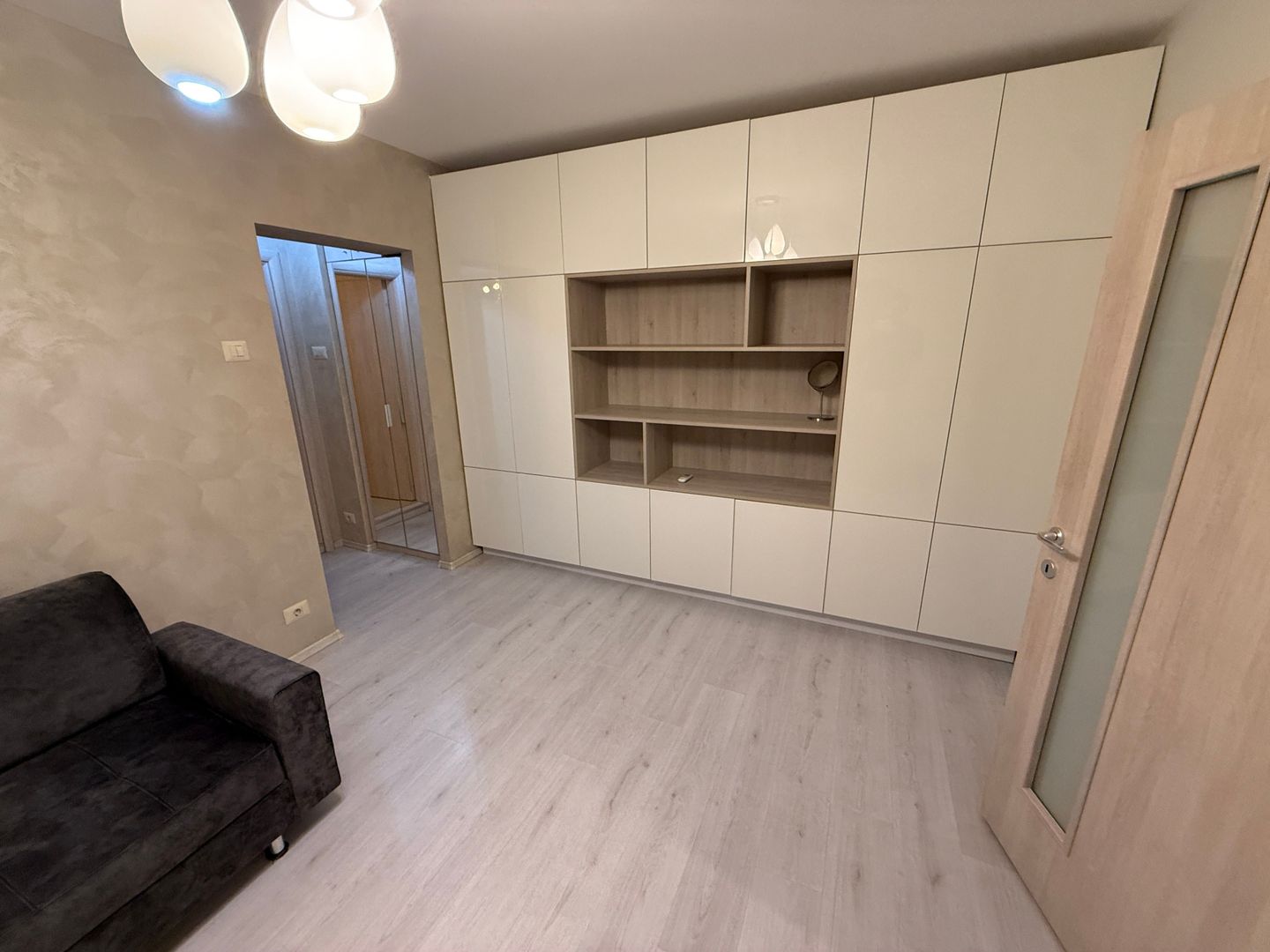 AP. 2 CAMERE- OBOR, BLOC REABILITAT, MOBILAT/UTILAT MODERN - Poză 5