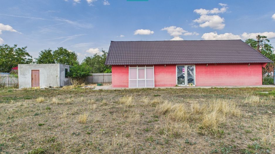 Casă/spațiu comercial pe DN79 în Zimandu Nou - Poză 1