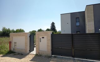Vila impozanta, aspect deosebit, configuratie tip duplex, view, Brasov - Poză 2