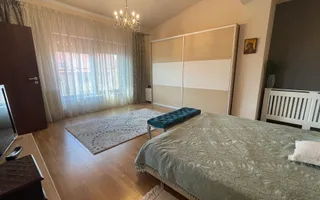 Casa eleganta si luminoasa, situata in zona de case - Mehala - Poză 34