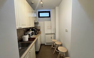 VILA DEOSEBITĂ LA VÂNZARE ÎN ZONA CENTRALĂ APROAPE DE CALEA PLEVNEI - Poză 3