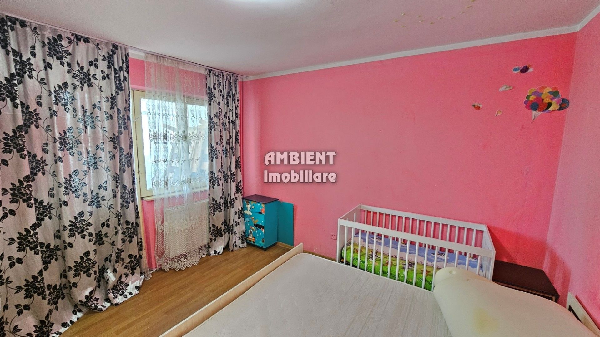 Apartament cu 2 camere, decomandate, zona CENTRU; - Poză 3