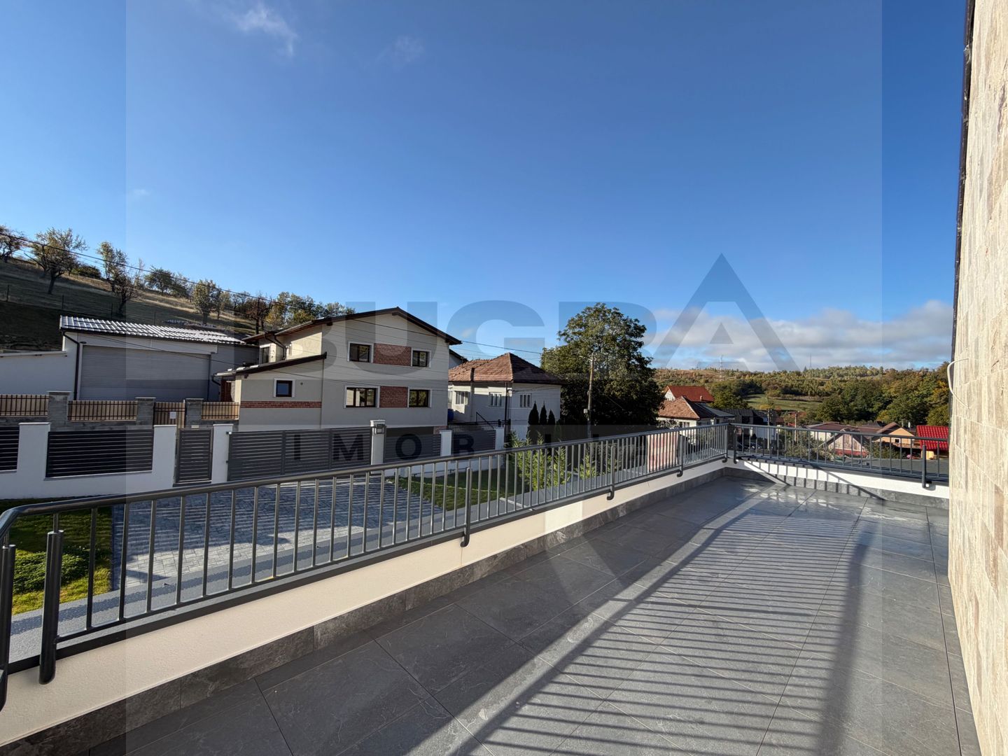 Casa cu arhitectura moderna 200mp, teren 800mp, Rooftop, zona Feleacu - Poză 17