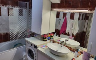 Casă de Vânzare | Piscină Interioară | Spațiu de Relaxare - Poză 36