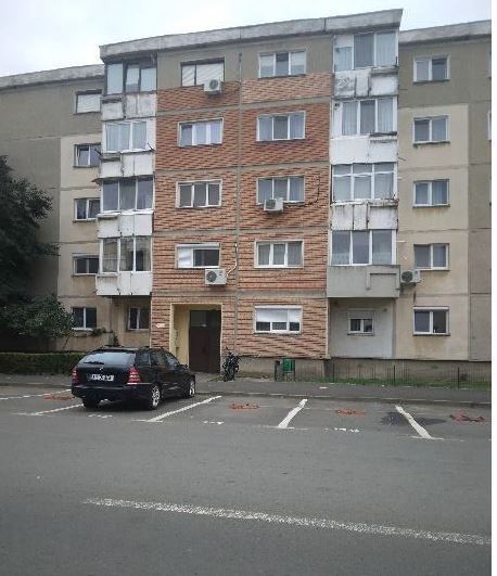 Apartament 3 camere Arad - Poză 1