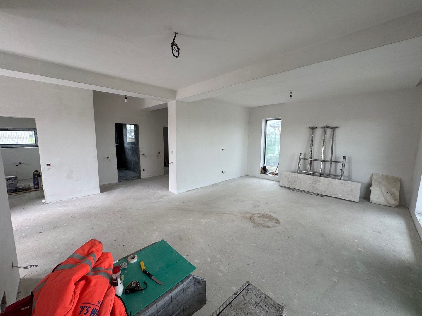 Vila Tunari MODERNA si spatioasa teren 500m, TOATE UTILITATILE - Poză 7