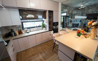 Resedinta exclusivista de vanzare, la 3 minute de Constanța in Cumpana - Poză 8