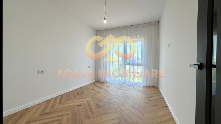 DUPLEX 4 CAMERE  120MP  VISAN - Poză 24