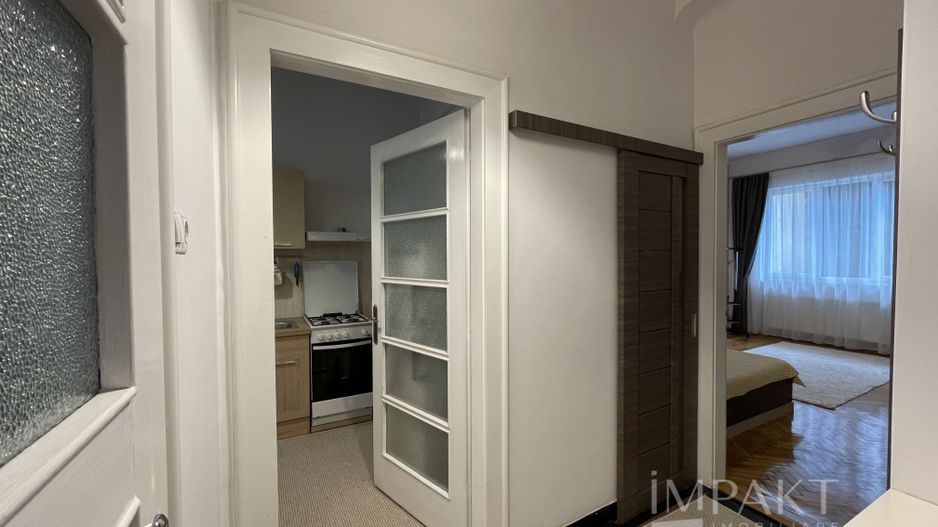 Apartament cu o cameră în zona centrala! - Poză 4