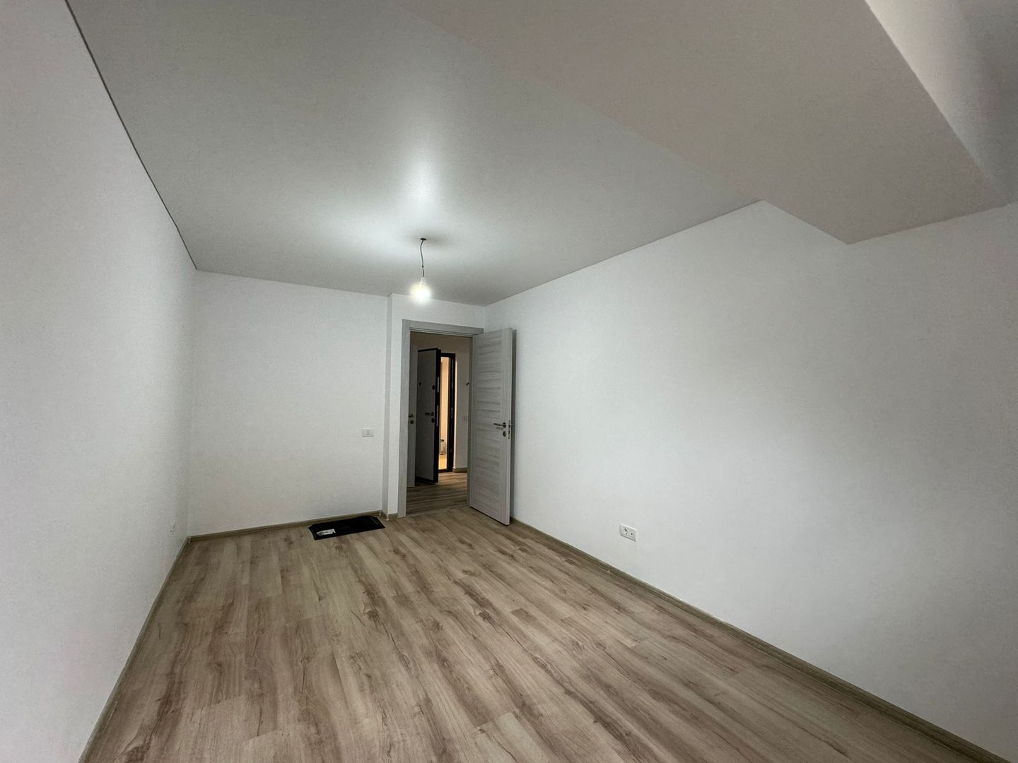 2 camere decomandate de vanzare- Gata de mutare! - Poză 4