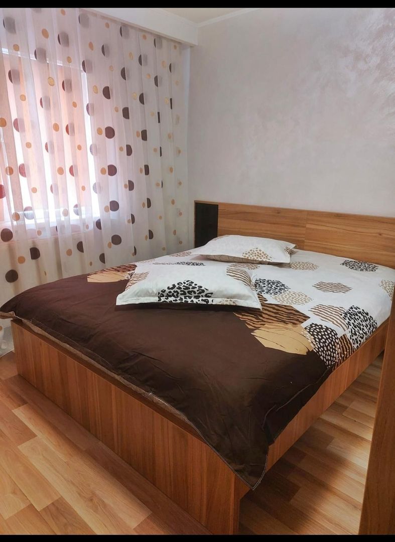 AP. 2 CAMERE GORJULUI, BUCATARIE DESCHISA, REABILITAT, METROU 5 MINUTE - Poză 2