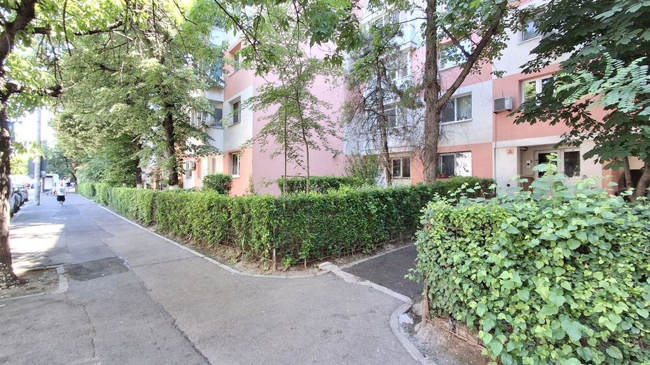 De Vanzare Garsoniera Teiul Doamnei zona Lacul Tei - Poză 2