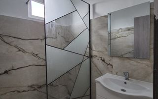 Apartament 4 camere la vanzare - Poză 1