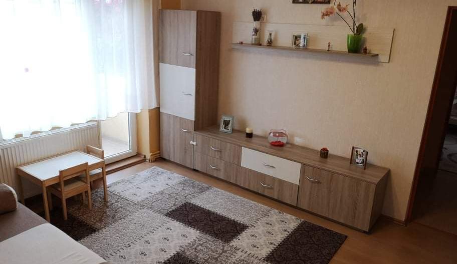 Ag EUROPA vinde ap 2 cam 48mp etaj 4 în zona Carpați 1. - Poză 1