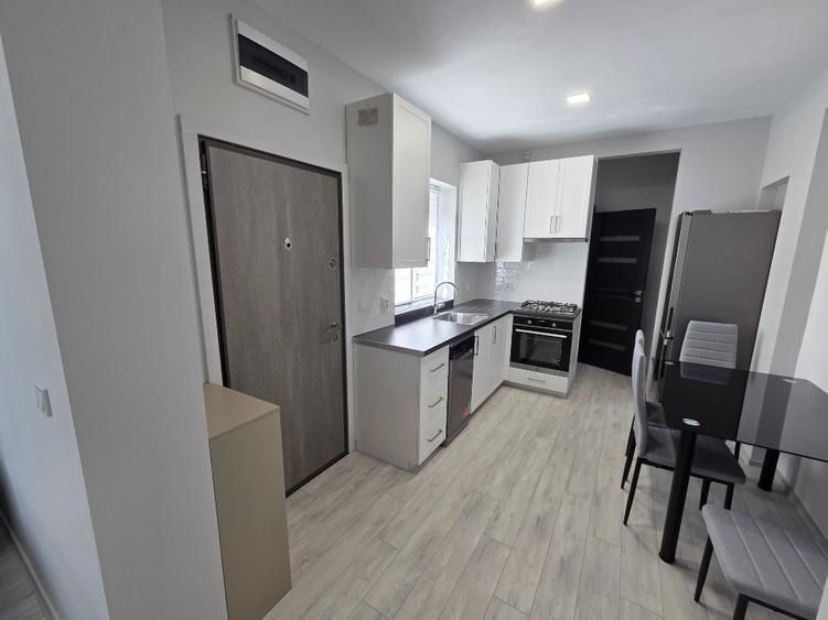Apartament cu 2 camere renovat la casa | Curte | Central - Poză 6