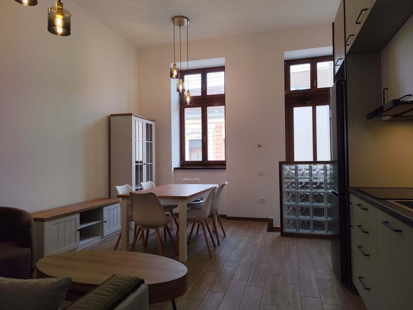 Vanzare | proprietate ultracentrala | studio + ap.2 camere | Oradea - Poză 10