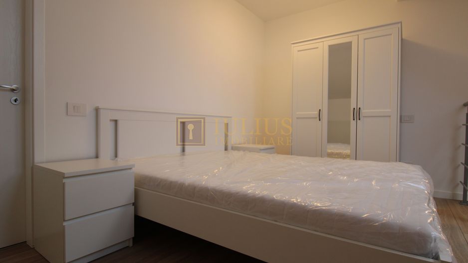 LOFT amenajat modern, 2 bai. Zona de sud. - Poză 12