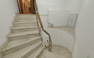 BDUL DACIA, PIATA GEMENI,  2 etaje SPATIU BIROURI - Poză 6