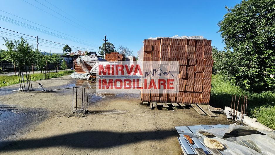 Teren de vânzare în Lapoș – 1000 mp cu beci - Poză 4