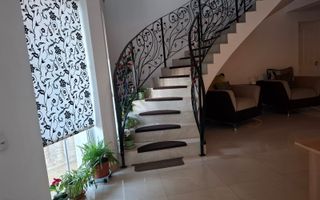 Casa de vânzare în Sânpetru - Poză 7