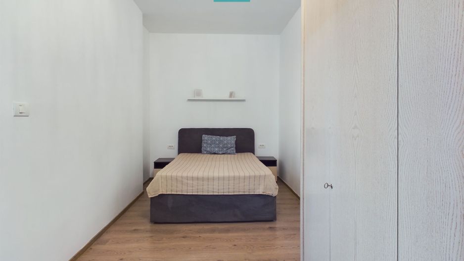 Apartament cu 3 camere la curte comună în Grădiște - Poză 17