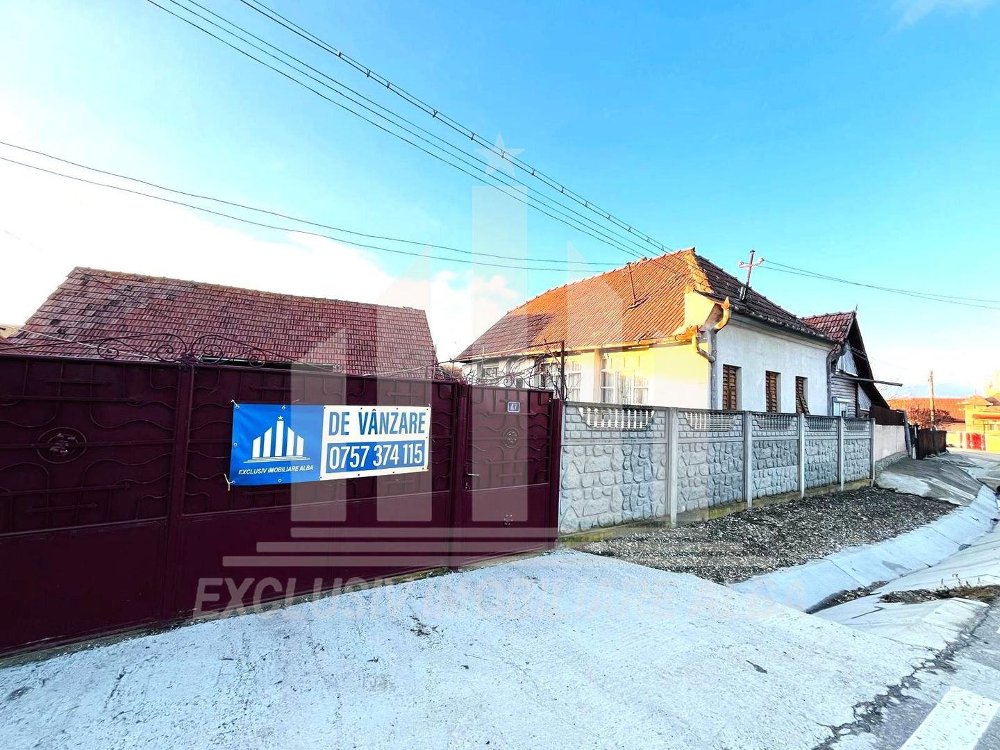 Casa de vanzare in Berghin - Poză 1