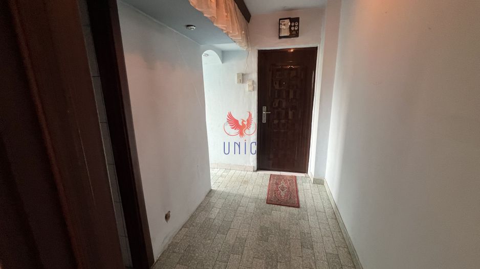 Apartament 2 camere Craiovita Noua zona Blvd. Tineretului Et 3/4 - Poză 2