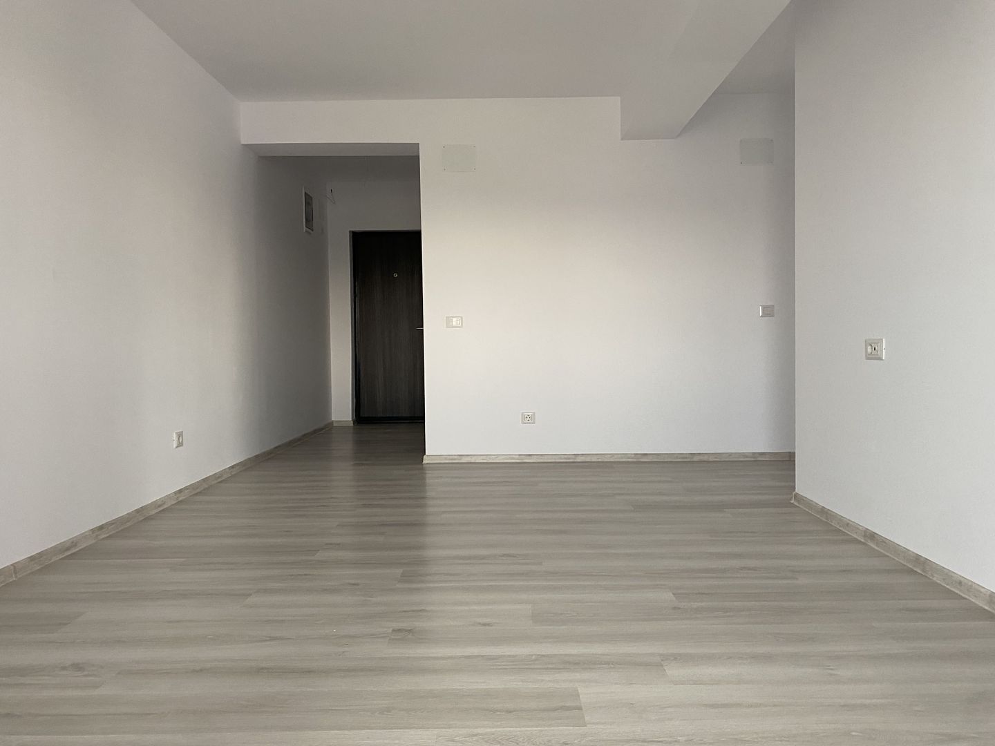 Vanzare apartament cu 3 camere - bloc nou - zona Sideco - Targoviste - Poză 2