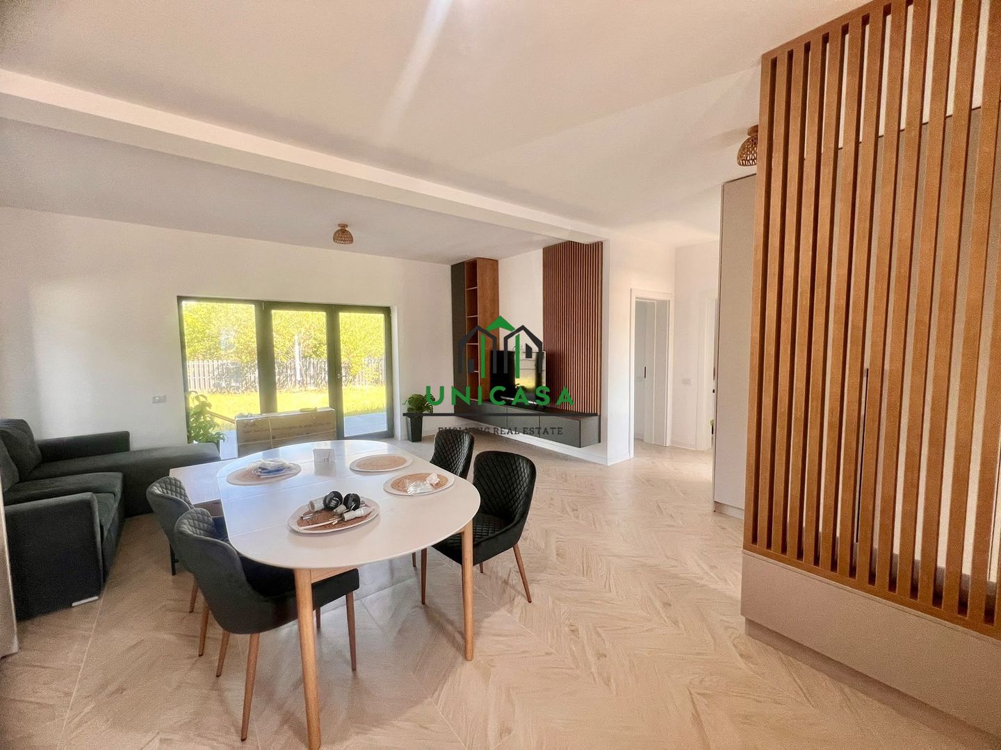 Casă noua de vânzare/3 camere/ Bujoreni - Poză 2