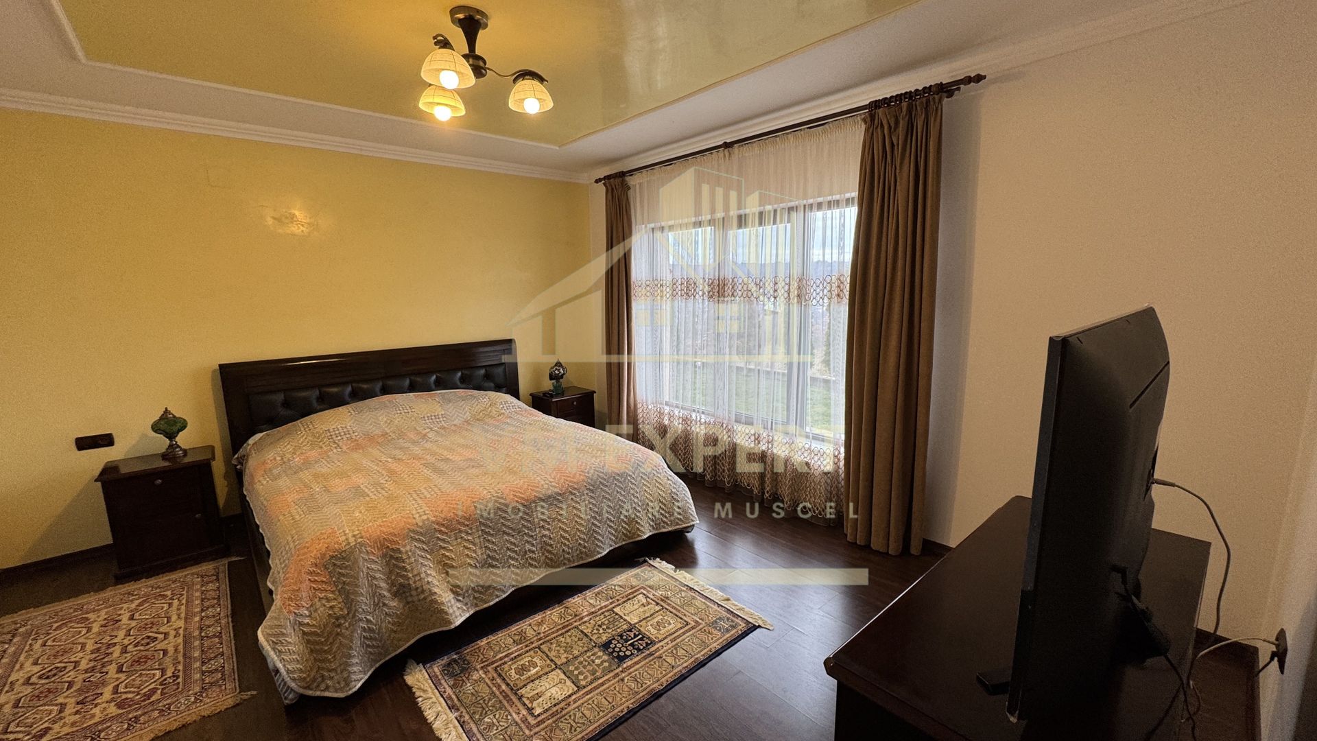 VILA 5 CAMERE 246 MP TEREN 817 MP CÂMPULUNG, 0 COMISION CUMPARATOR - Poză 8