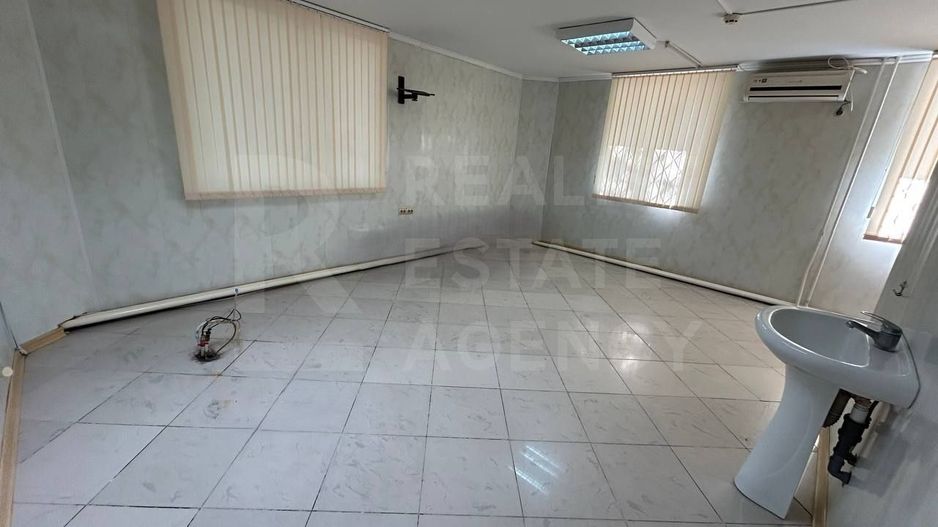 Vânzare, spațiu comercial, 77 mp, str. Calea Ieşilor, Bălți - Poză 4