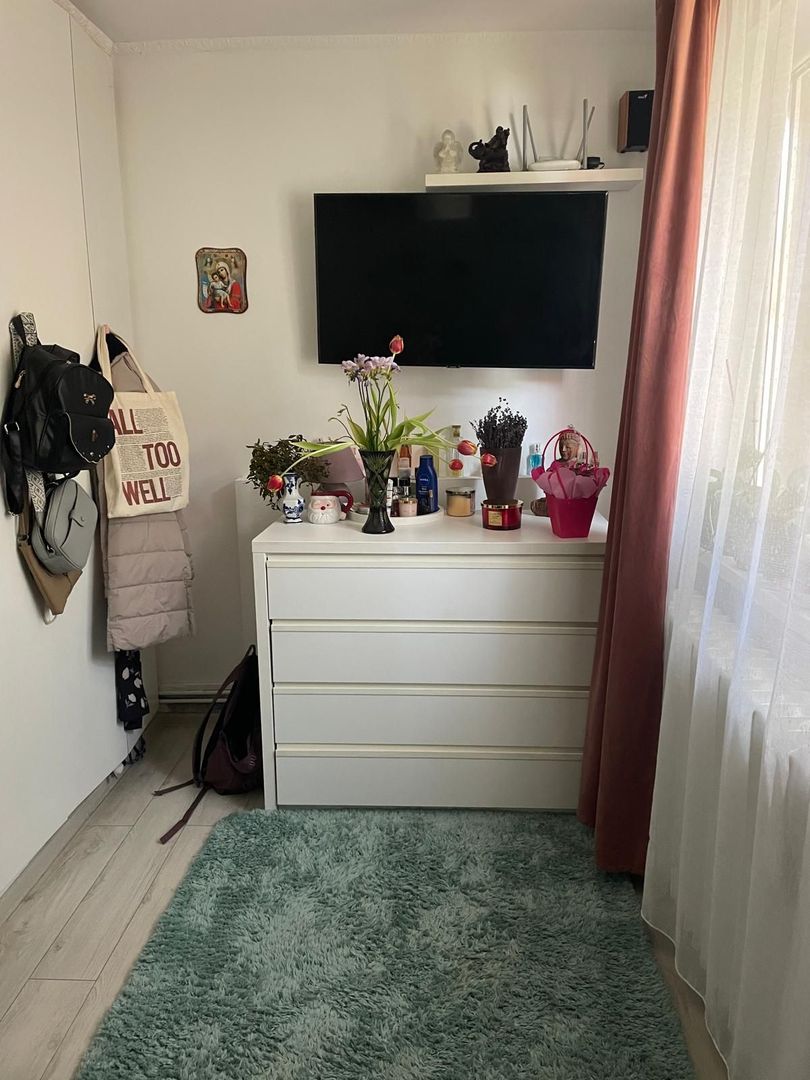 Apartament 2 camere- Dâmbu Pietros- renovat - Poză 1