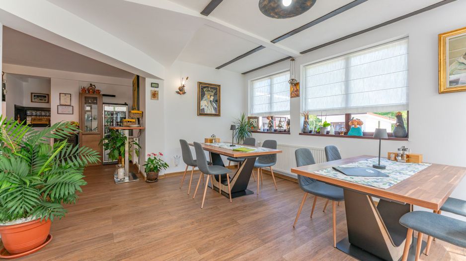 Pensiune de vânzare în Bran, cu rating 9.8 Booking și 4.9 Google - Poză 15