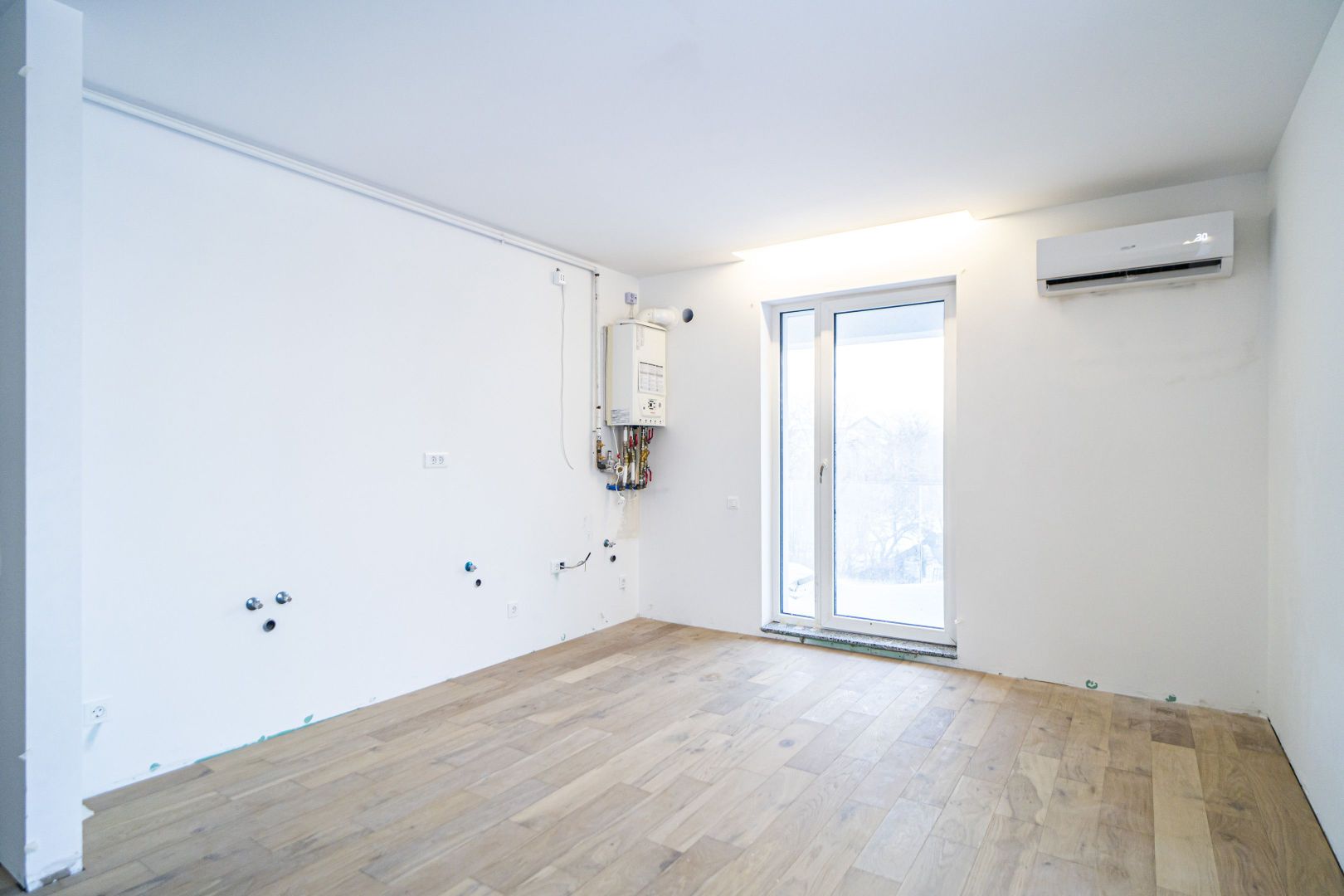 Strada Ghidigeni, zona Raul Doamnei, 3 camere, bloc nou, 2 bai, DOAR PLATA CASH - Poză 4