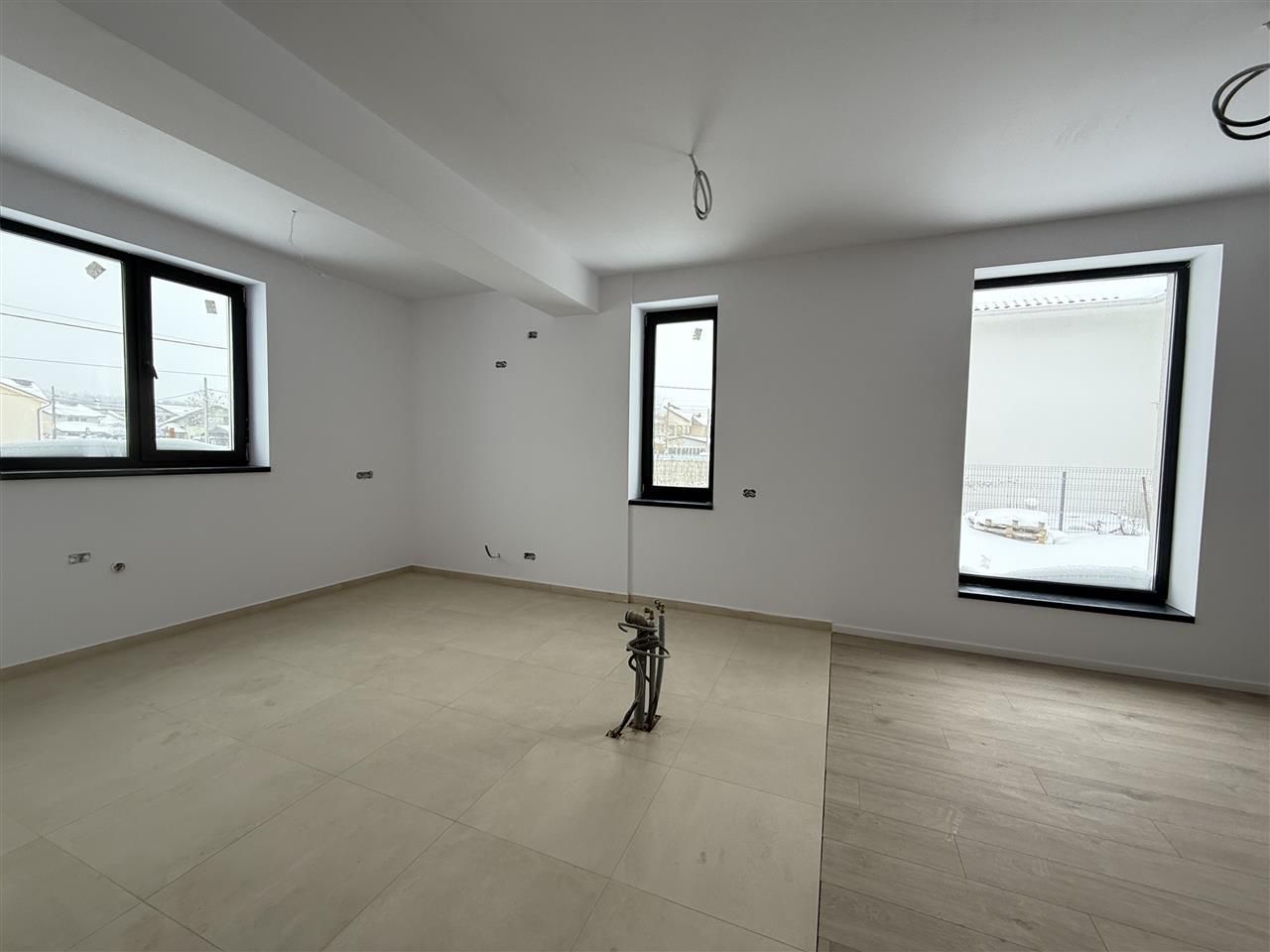 De vanzare Vila Str. Daliei - Petresti Corbeanca Ilfov - Poză 15