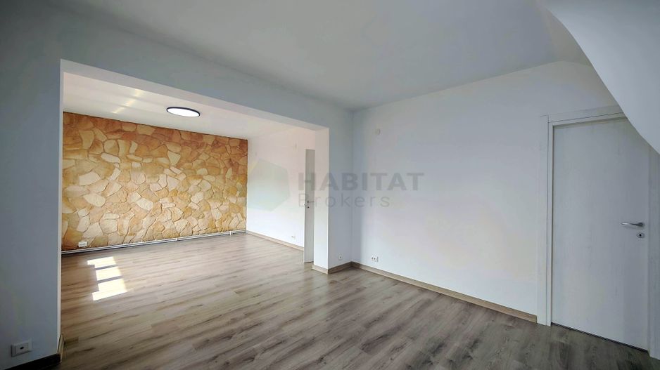 Vilă Individuală cu o curte generoasa zona Aparatorii Patriei - Poză 6