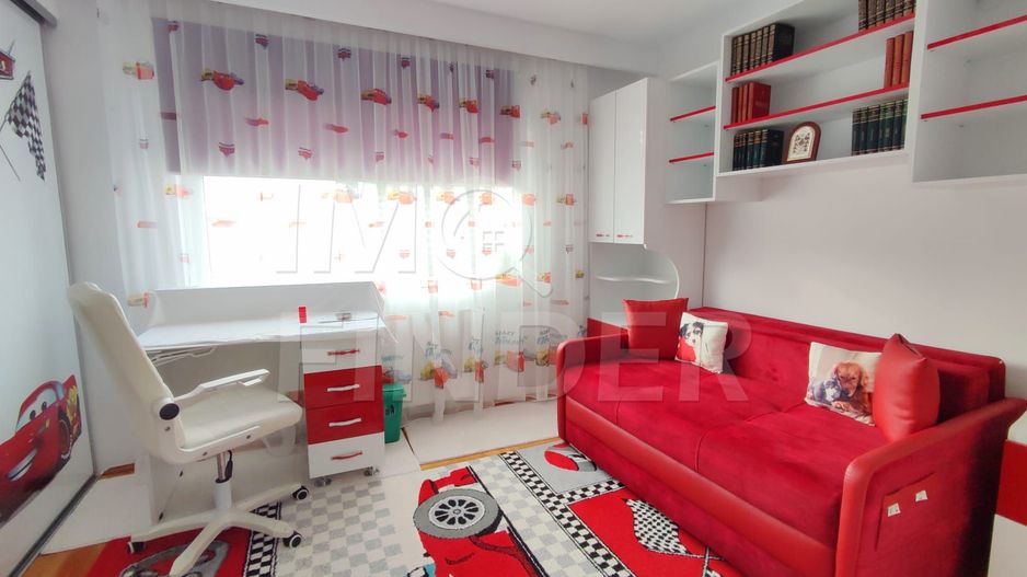 4 camere 106 mp cu Garaj si Parcare exterioara in Buna Ziua - Poză 7