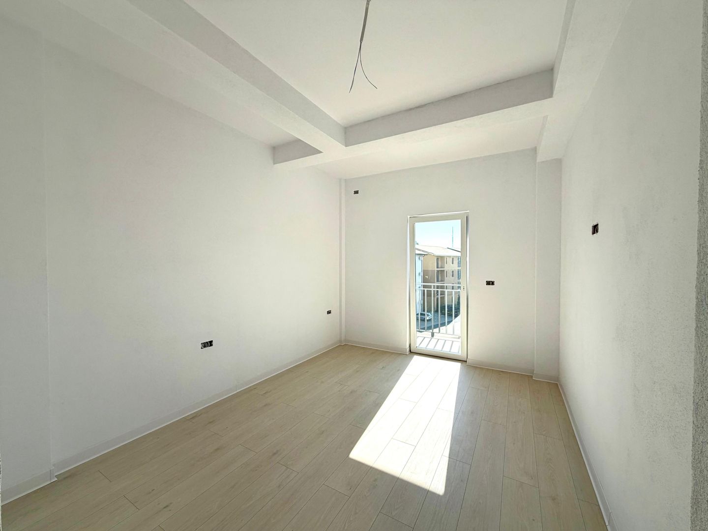 Apartament cu 3 camere - etaj intermediar - Giroc - Poză 4