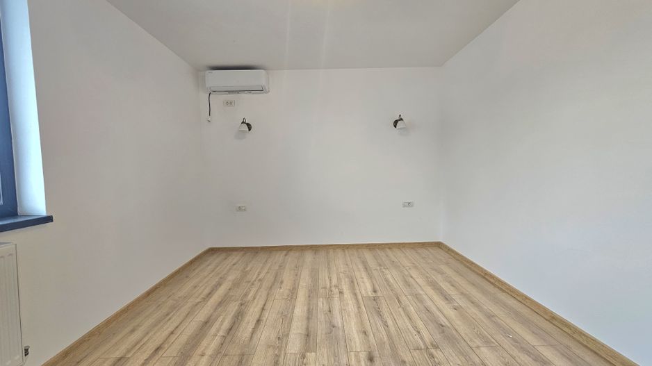 Apartament cu 3 camere de vanzare Ovidiu Constanta parcare inclusa - Poză 5
