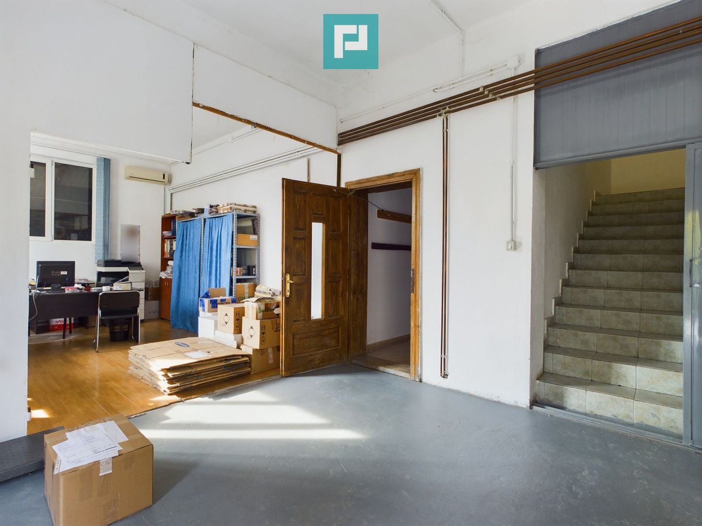 Clădire cu destinație comercială în Grădiște - Poză 7