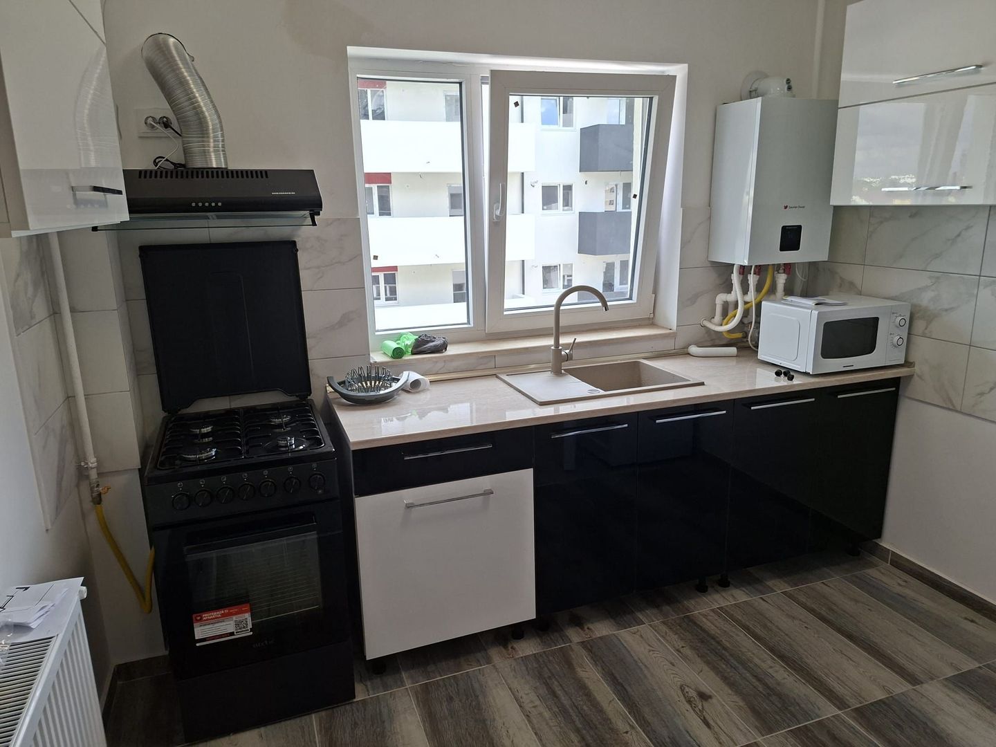 AP. 2 CAMERE- APARATORI, PRIMA INCHIRIERE, PARCARE INCLUSA, METROU - Poză 4