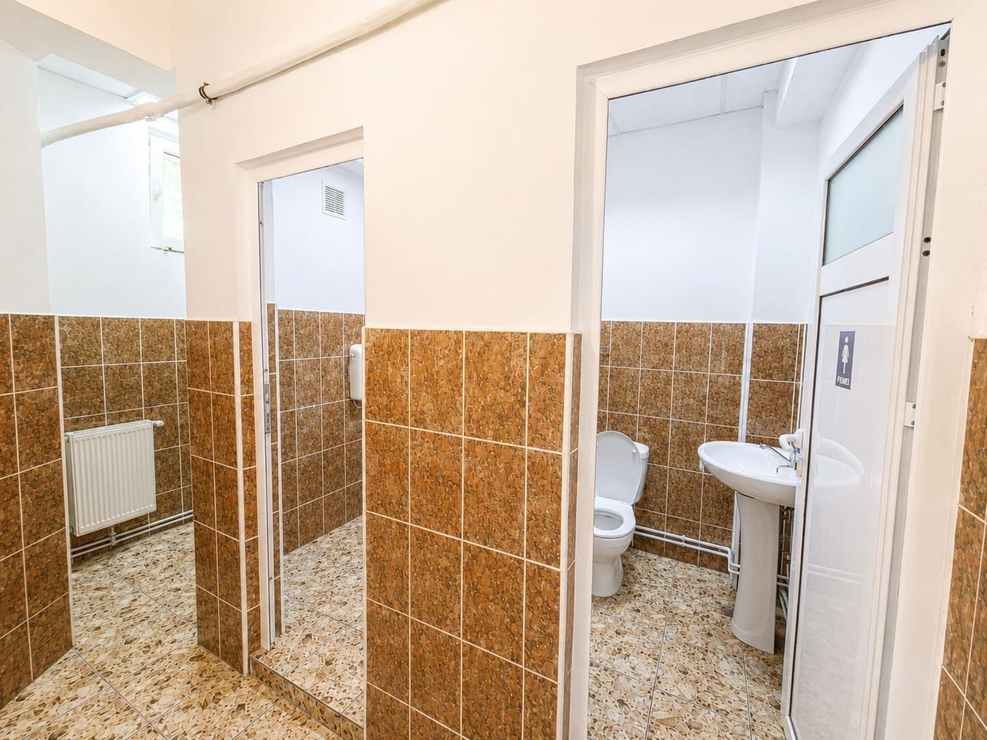 Inchiriere spatiu comercial-sala diverse Centru Pitesti - Poză 10