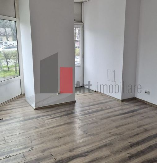 Spatiu Comercial de inchiriat, Ghencea, 60mp, Vitrina 10ml - Poză 4