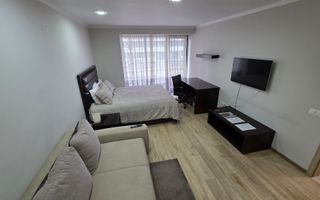 Garsoniera decomandata spatioasa Tractorul Coresi 52mp parter - Poză 2