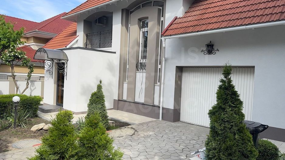 Chirie, casă, 2 nivele, 5 camere, str-la Nucarilor, Telecentru - Poză 4