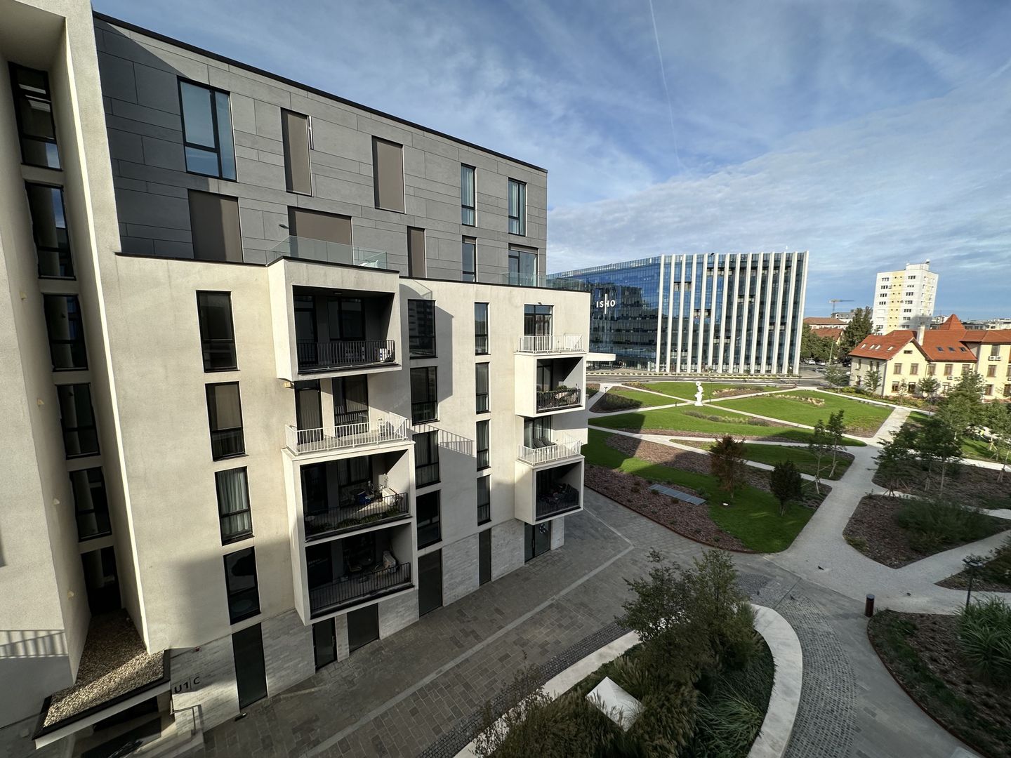 Apartament 3 camere -ISHO - Poză 1