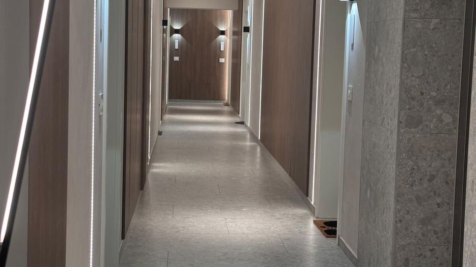 Apartament lux cu 2 camere de închiriat - zona Coresi - Poză 12