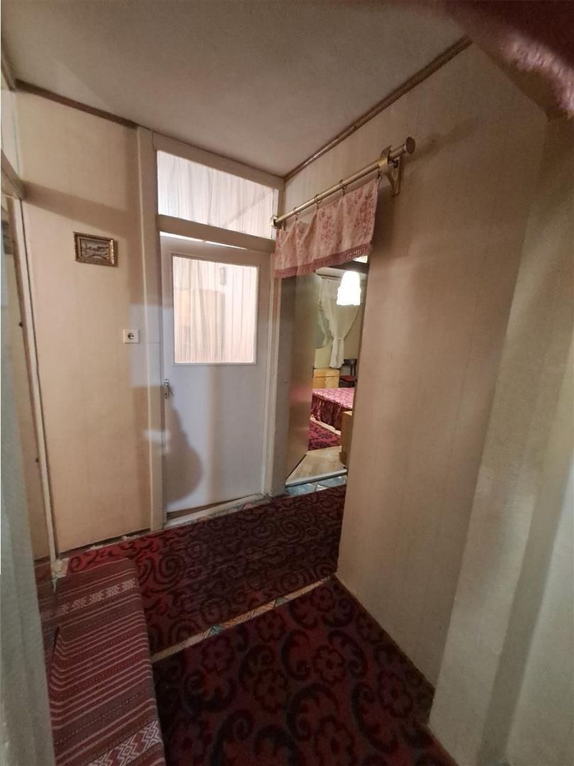 Etaj 1  Bucovina 3 camere decomandat - Poză 8